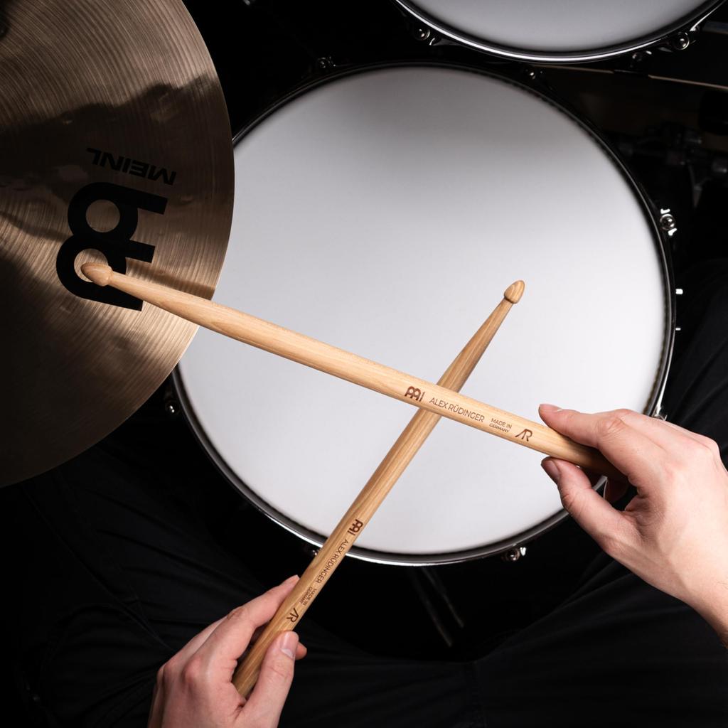 MEINL Stick & Brush Meinl Drumsticks, Signature Model Alex Rüdinger Hickory with Acorn Tip, SB613 (419 X 15.9mm)