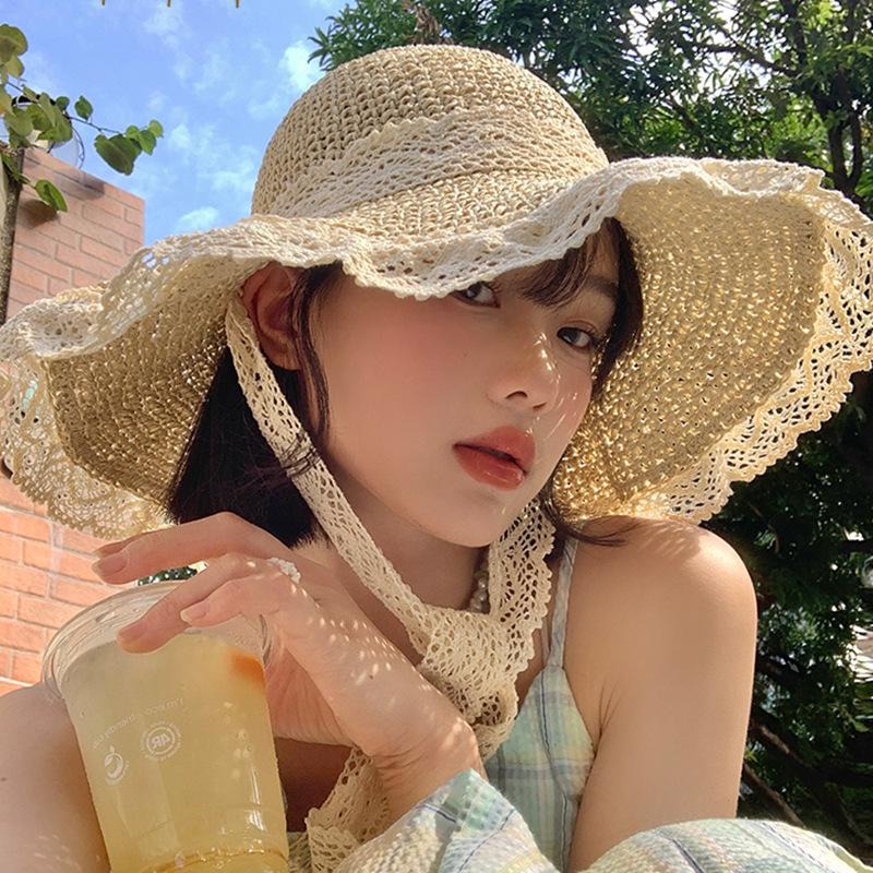 Women's Summer Travel Straw Hat Breathable Lace Trim Hollow Out Sun Protection Sun Hat Wide Brim Seaside Sunshade Hat