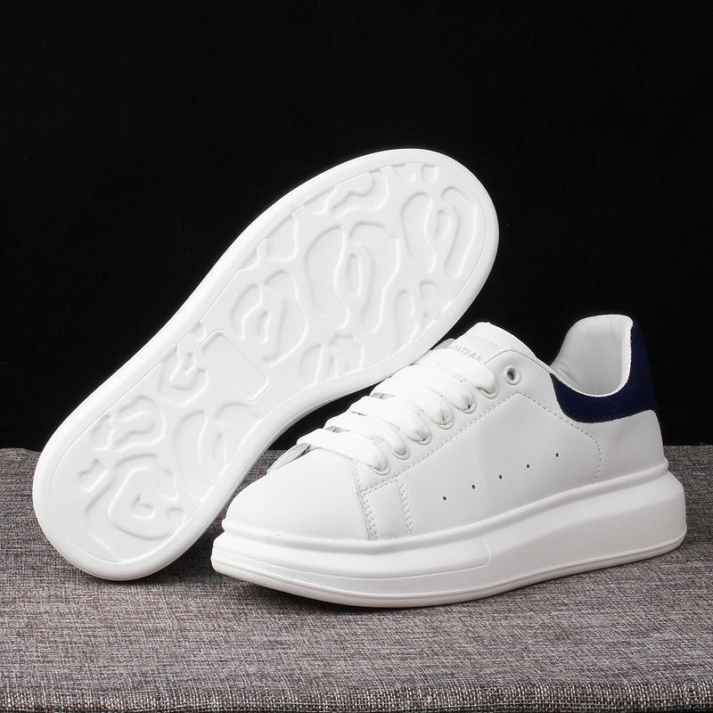 Menn og kvinner med små hvite sko Damesko med tykk såle Par Fritidssko Damesko Skateboardsko Svampsko Lette