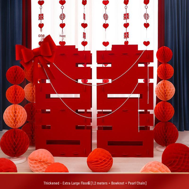 3D Large Happy Character Ornament for Wedding Room Decoration