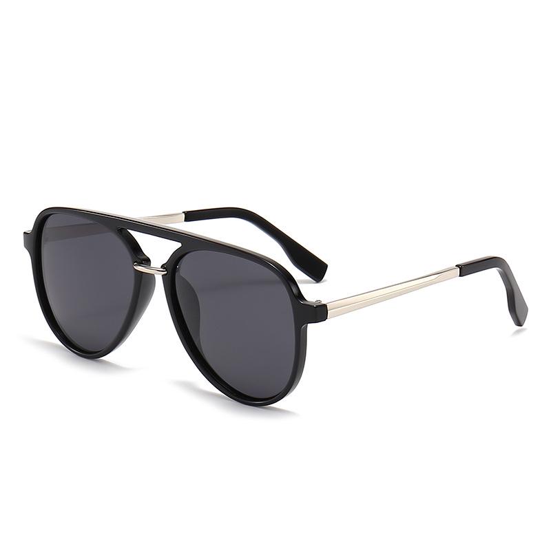 2023 Stylish Polarized Sunglasses - Women s Chic  Men s Wayfarer Styles
