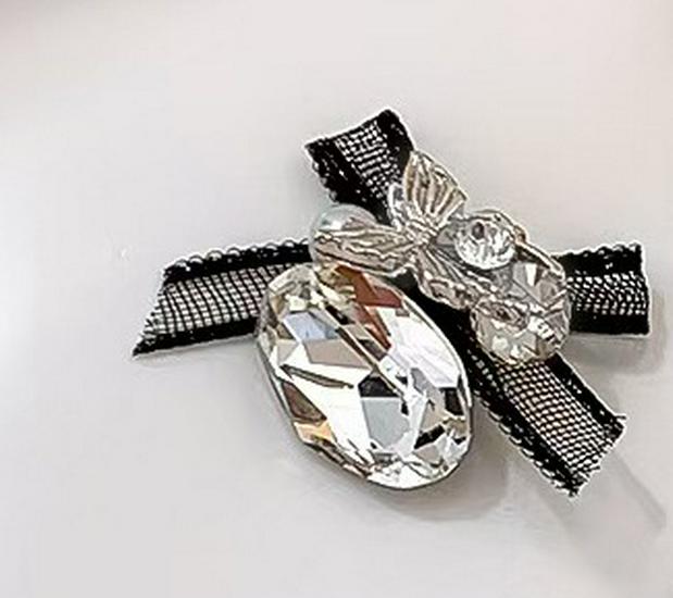 Super Sparkly Rhinestone Nail Art Accessories with Organza Bow
