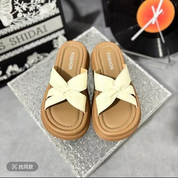 Muffin platform slippers women's summer wear 2025 new retro printing versatile with skirt cross with beach sandals