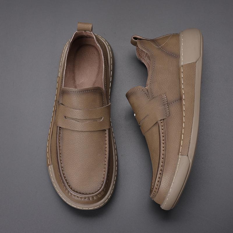 Fashion British Style Men Outdoor Slip on Loafers Genuine Leather Casual Business Shoes Flat Designer Walking Comfy Loafers Lazy Shoes
