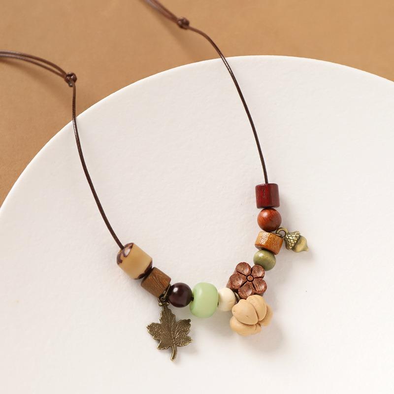 Retro literary necklace, natural plant fruit acorn pendant, long sweater chain, niche accessories