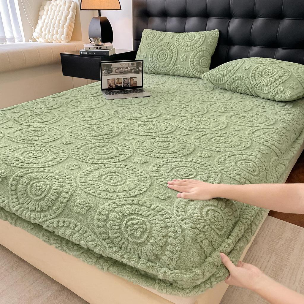 G5Z2025 Winter Warm Plush Non-Slip Taffeta Fitted Bed Sheet - Single/Double Size