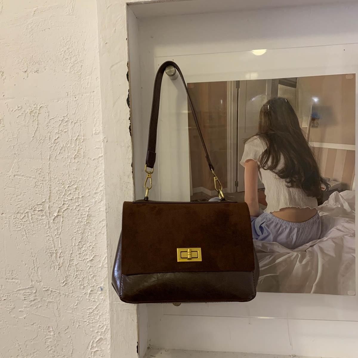 

Сумка, Маленькая сумка, Маленькая квадратная сумка, Простая сумка кроссбоди на цепочке ромбовидной формы without pendant кофейный