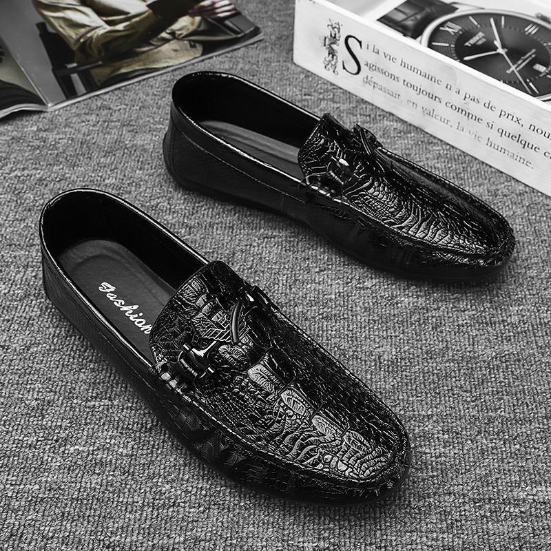 

Корейские мужские универсальные дышащие повседневные мокасины - модные лоферы в британском стиле без застежек 44 чёрный