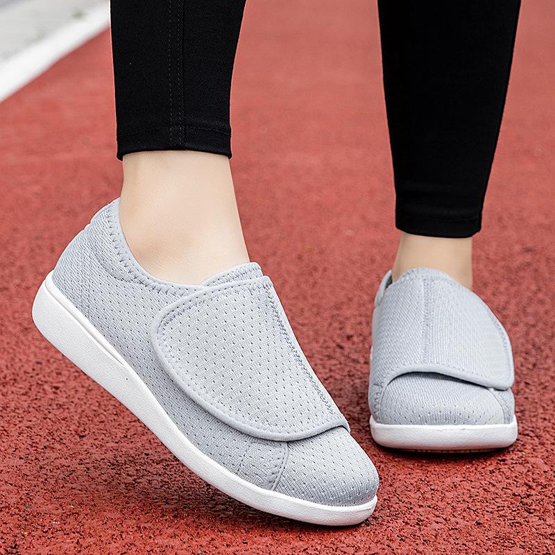 Women's Wide-Fit Breathable Lightweight Walking Shoes - Non-Slip Soft Sole for Elderly Moms & Grandmas