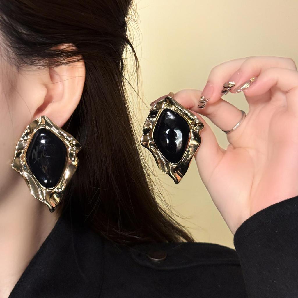 S925 Silver Needle Large Hoop Earrings - Japanese & Korean Style, Fashionable & Versatile, Celebrity-Inspired.