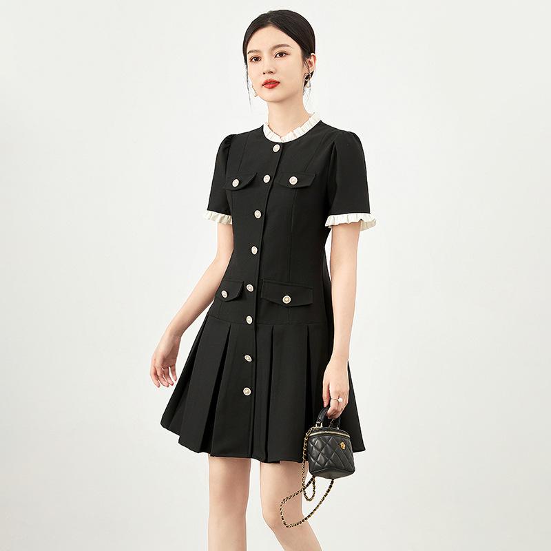 Summer 2024 French Sweet Textured Slimming Dress for Women