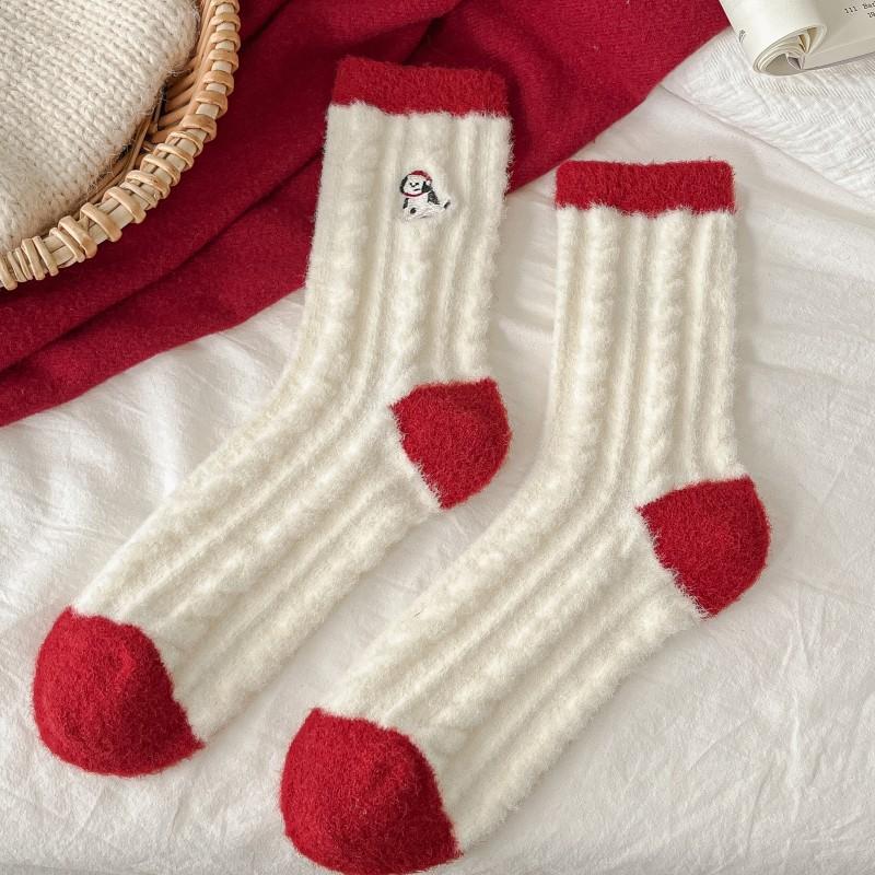 1/4 Pair Autumn Winter Christmas Pattern Mid-Tube Socks Christmas Tree Snowman Sausage Dog Embroidery Cotton Socks New Year Gift