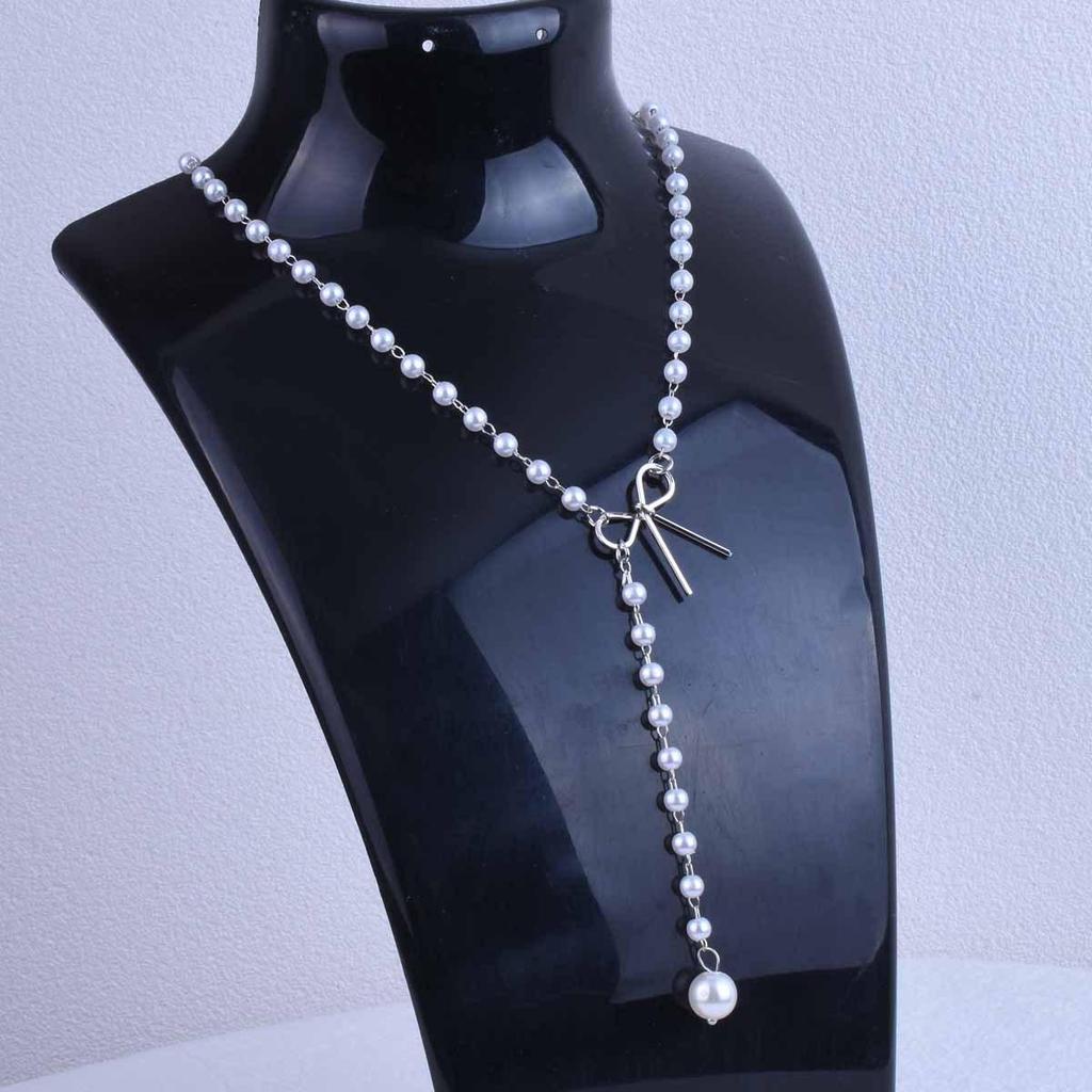 Elegant Alloy Bow and Pearl Tassel Necklace for Women