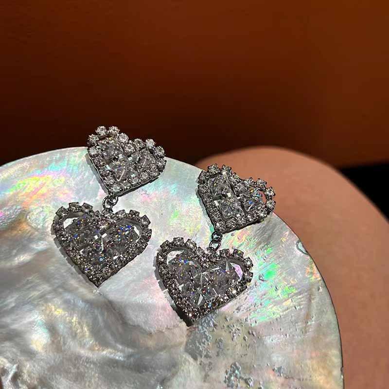 Luxury Diamond-Studded Heart Pendant Earrings for Women - Chic and Trendy Light Fashion