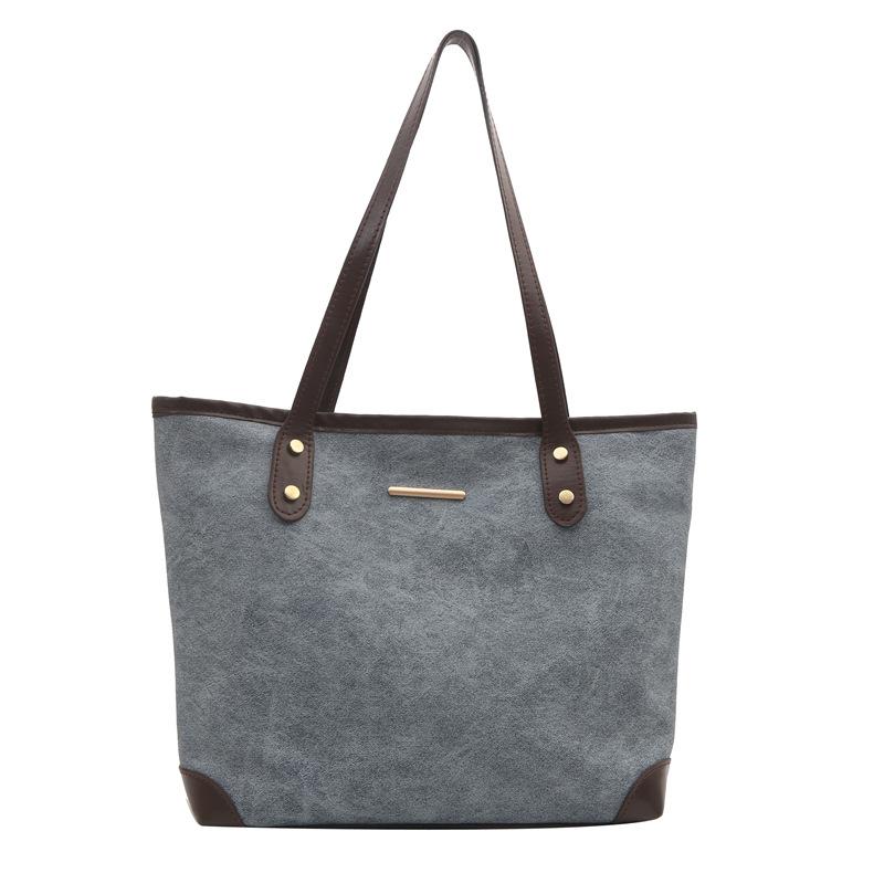 

Корейська версія великої сумки для поїздок на роботу. Жіноча весна 2024 року, нова модна сумка, проста контрастна сумка через плече синій