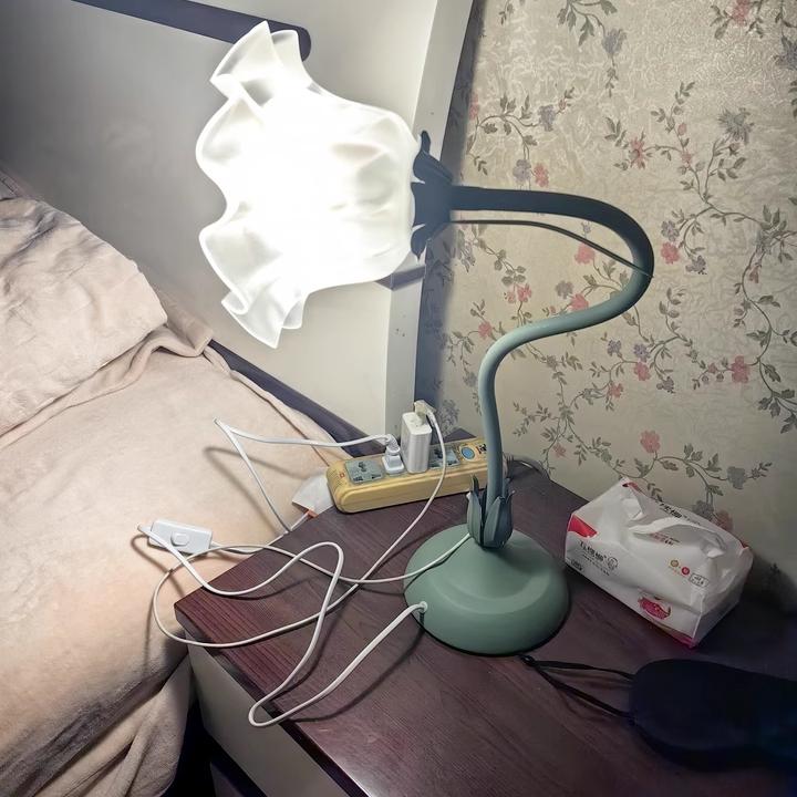 1PC Cream Wind Floor Lamp Living Room Sofa Internet Celebrity Retro DIY French Pastoral Bedroom Atmosphere Flower Lamp
