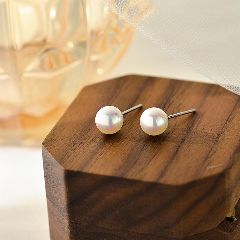 Pearl Earrings Light Luxury High-end Feeling Simple and Versatile Lady's Daily Commuting Style