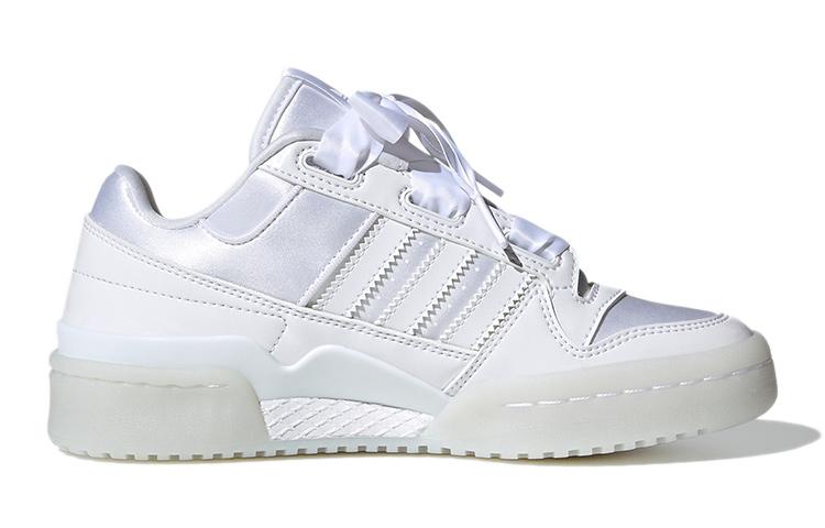 adidas Originals FORUM Synthetic Leather Abrasion Resistant Low Top Kids' Skateboarding Shoes White H68194