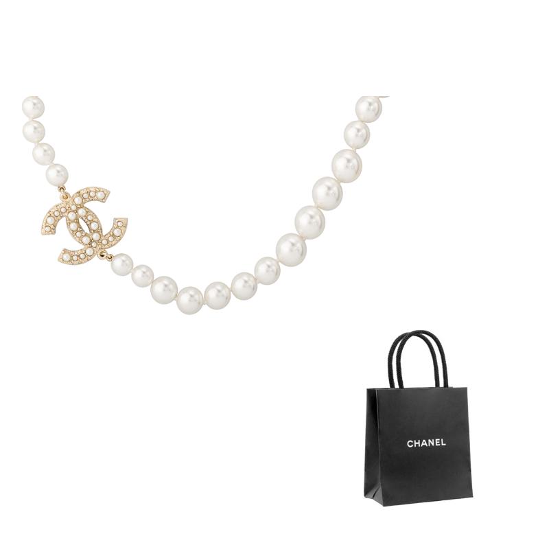 Chanel Biały naszyjnik typu choker z pereł dla kobiet