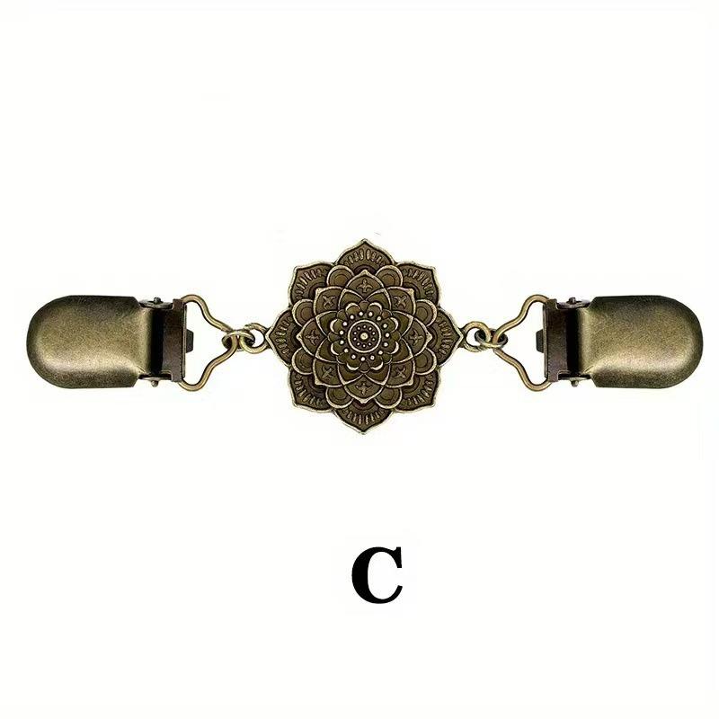 Vintage Hollow Flower Collar Clip Shawl Connection Buckle Women's Sweater Clip Lace Geometric Vintage Hollow Flower