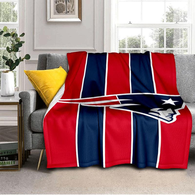 Patriots Team Spirit Blanket Outdoor Flannel Blanket for Camping, Hiking, Garden Parties, Picnic Essentials,gift for family and friends