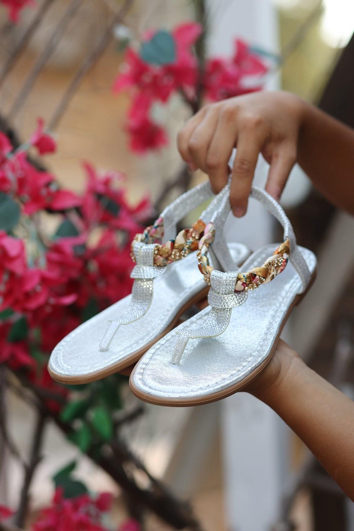 

Women s Fashion Style Special Design Fabric Detailed Flip Flop Sandal Shoes 36