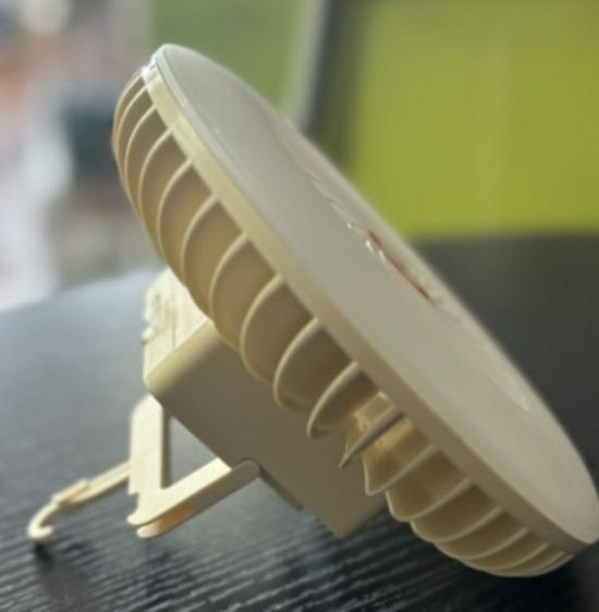 

Світлодіодний кемпінговий вентилятор і ліхтар 2-в-1: USB-перезаряджуваний, Потужний аксесуар для туристичного намету 20x8x20 cm брудно-білий