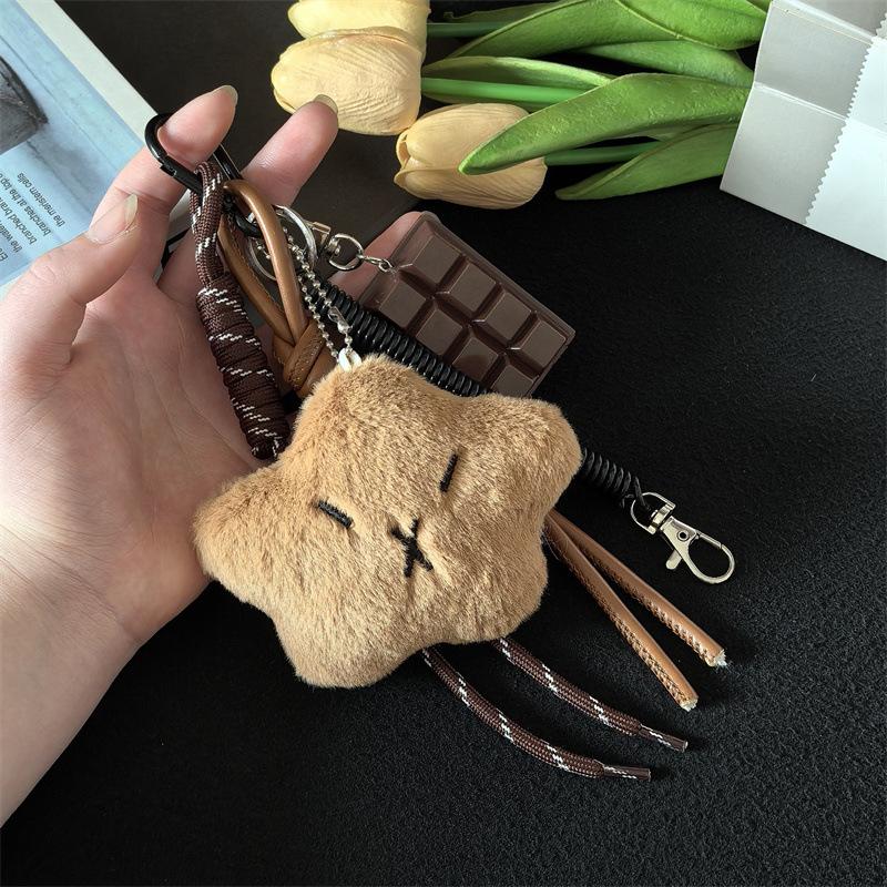 

Милый плюшевый медведь, шапка-звезда, фигурка капибары, кулон, мультяшная кукла, брелок для ключей, декоративный кулон для сумки