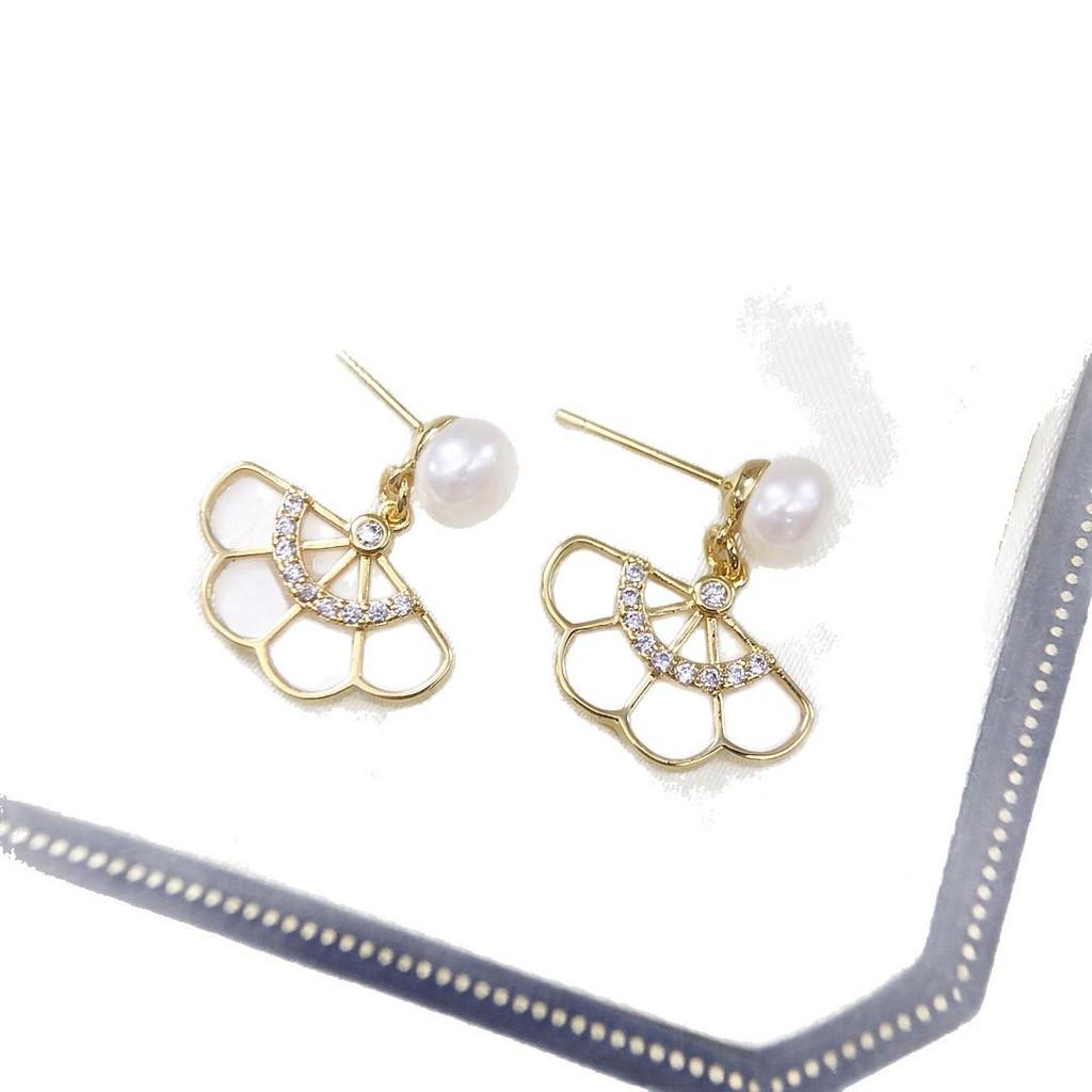 Zhuji Natural Freshwater Pearl Stud Earrings with Micro-set Zircon