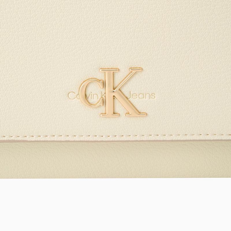 Calvin Klein Casual Minimalist Metal Buckle Chain Crossbody Commuter Bag Women Shoulder Bag White Gold DH2806-RYW