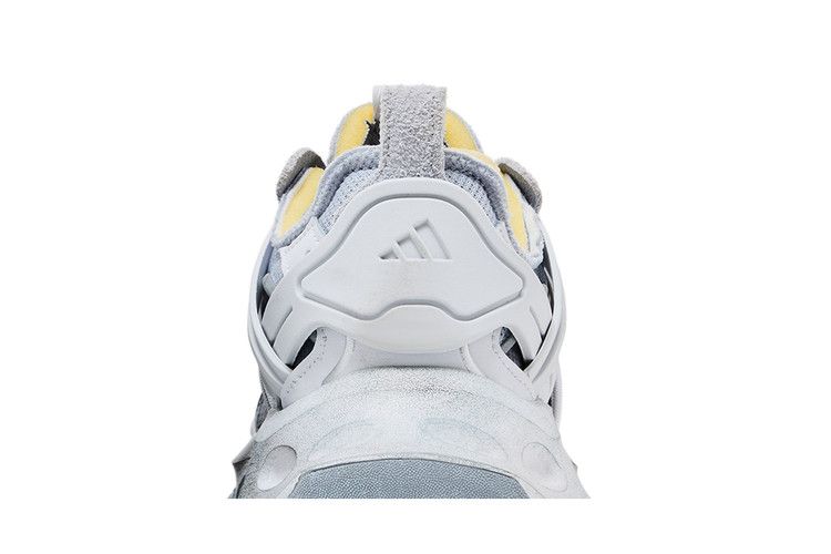 adidas XLG Runner Deluxe Gray