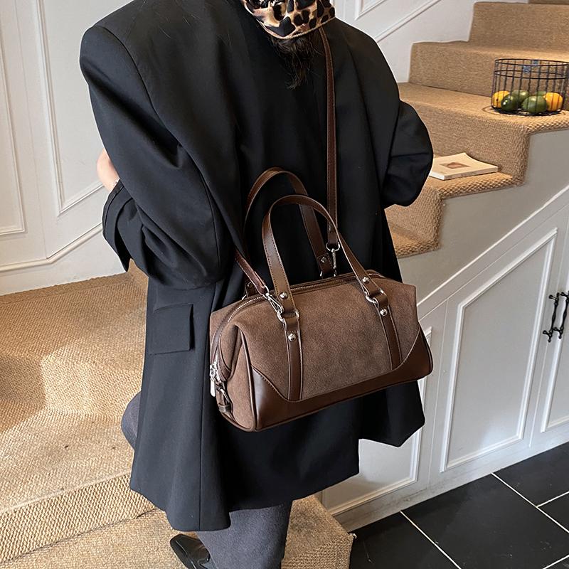 Casual Large Capaci Suede Bag Women New  Retro Brown Commuter Shoulder Bag Pillow Bag Purses and Handbags