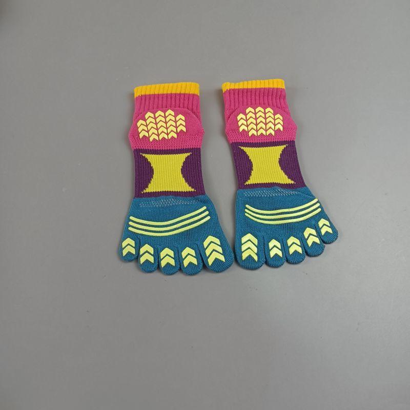

Women s Mid-Calf and Low Length Five Finger Yoga Socks Beginner Indoor Dance Sports Anti-Slip Pilates Color Matching Toe Socks Cotton 1