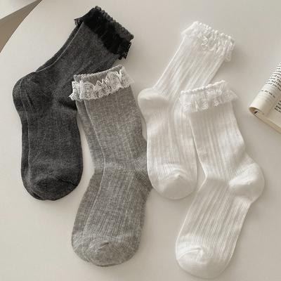 Ladies Spring and Summer Thin Vertical Stripe Sweet Lace Lace Mesh Medium Tube Stack Socks