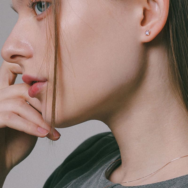 J.Lauren Rainbow Moonstone Clover Silver Earrings M03993