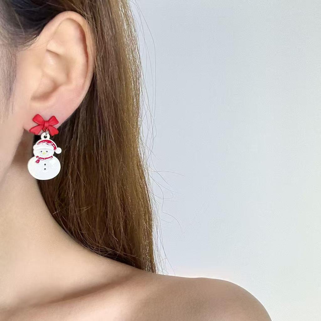 Creative Asymmetrical European & American Christmas Alloy Earrings: Santa Claus & Snowman Design for Women