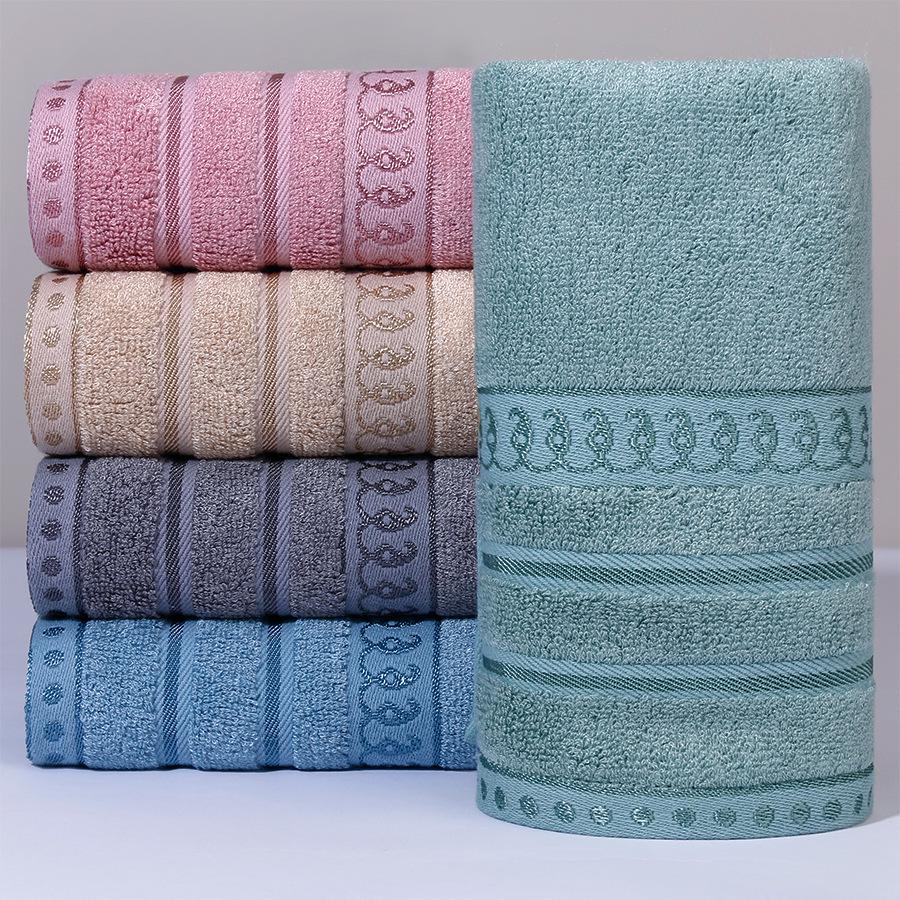 Absorbent, non-shedding bamboo fiber towel: superior to pure cotton towels for bath use.