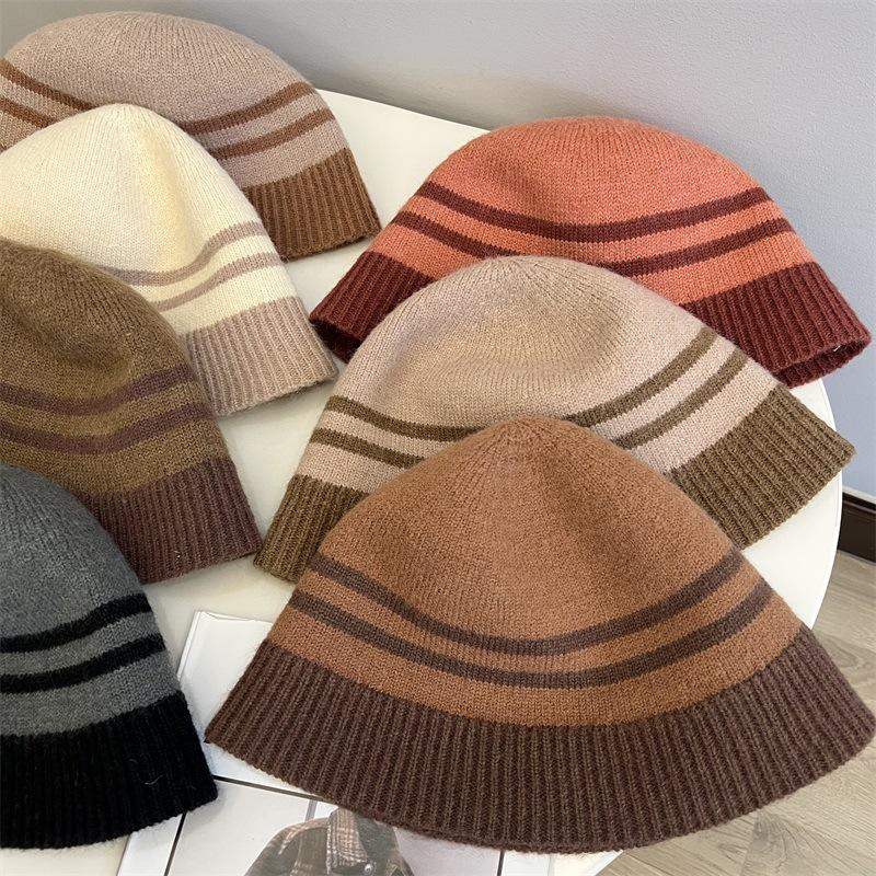 

Wool wool knitted striped contrasting color bucket hat women s autumn and winter fashion warm face little fisherman hat M（56-58cm） чорний