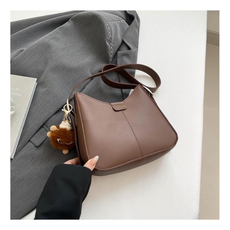 Textured versatile bucket bag women's new trendy Korean version fashionable wide shoulder strap foreign style single shoulder oblique A