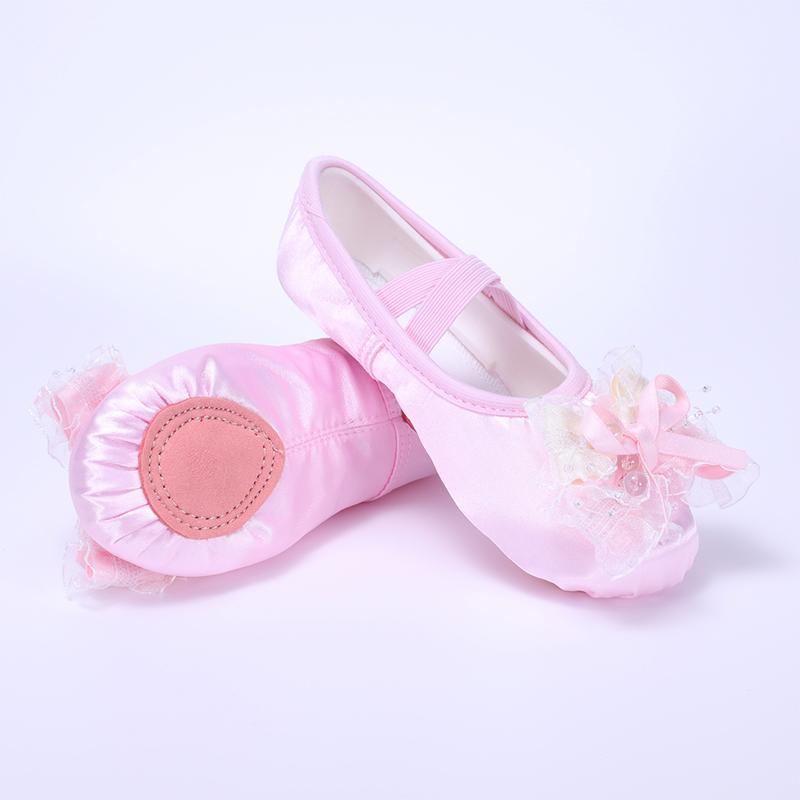 Girls Dance Shoes Soft-Soled Practice Shoes Satin Ballet Shoes Baby Dancing Shoes Cute Stage Performance Cat Claw Shoes
