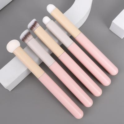 1pcs Concealer Brush Soft Wet and Dry Dual-use Mushroom Head Concealer Smudge Brushes Puff Lip Brush Professional Makeup Tools