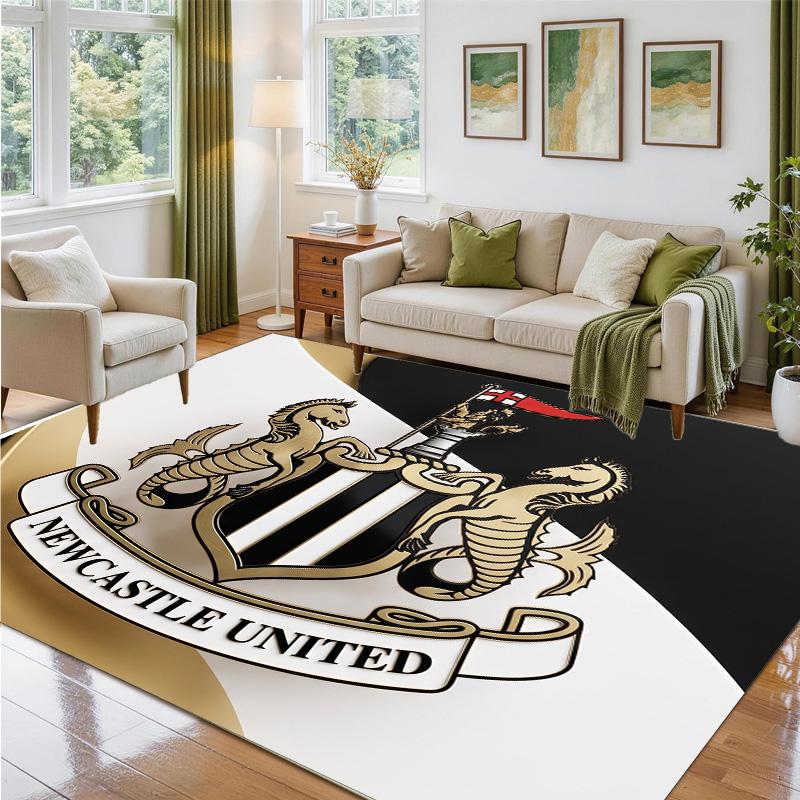 Dywan z kryształowego aksamitu z wzorem piłkarskim Newcastle United Miękki dekoracyjny dywanik do sypialni, przedpokoju