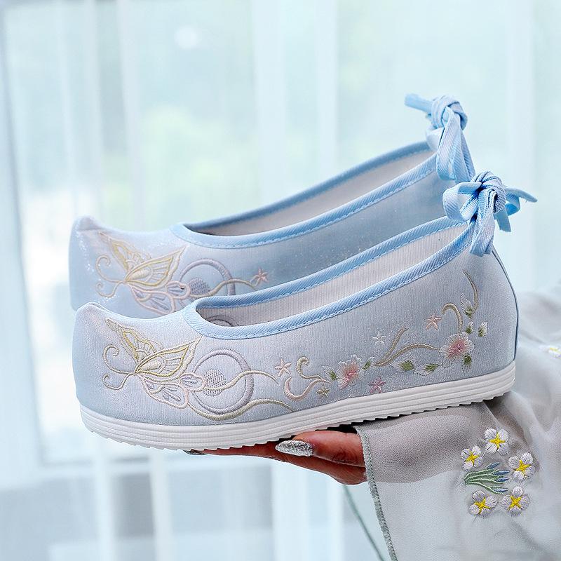 

Rain Butterfly Women s Embroidered Hanfu Shoes - Ancient Style with Bow, Qipao Elements, Ethnic Charm, Height-Boosting Upturned Toe Design 35