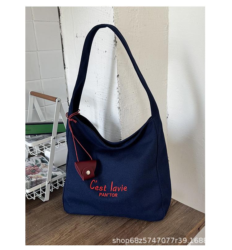 

Холщовая сумка в корейском стиле «ленивый ветер», большая вместимость, 2025 новинка, повседневная сумка под мышкой, простая наплечная сумка-тоут тёмно-синий