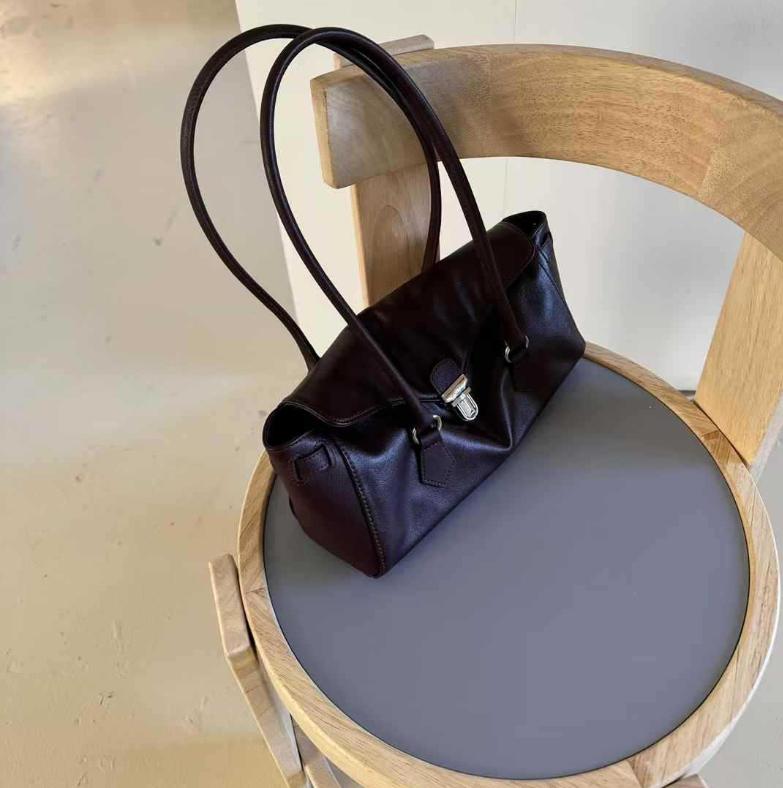 French Leather Women's Bag Cowhide Armpit Shoulder Bag Large Capacity French Stick Bag Commuting Tote Bag Women's Versatile Handbag