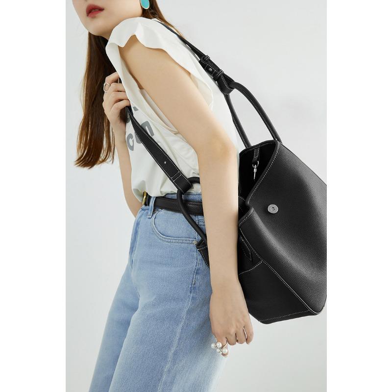 

Летняя универсальная сумка-ведро из коровьей кожи первого слоя, премиальная сумка для поездок на работу, нишевая, большой вместимости, сумка-корзина для овощей length 24 width 12 height 20cm чёрный