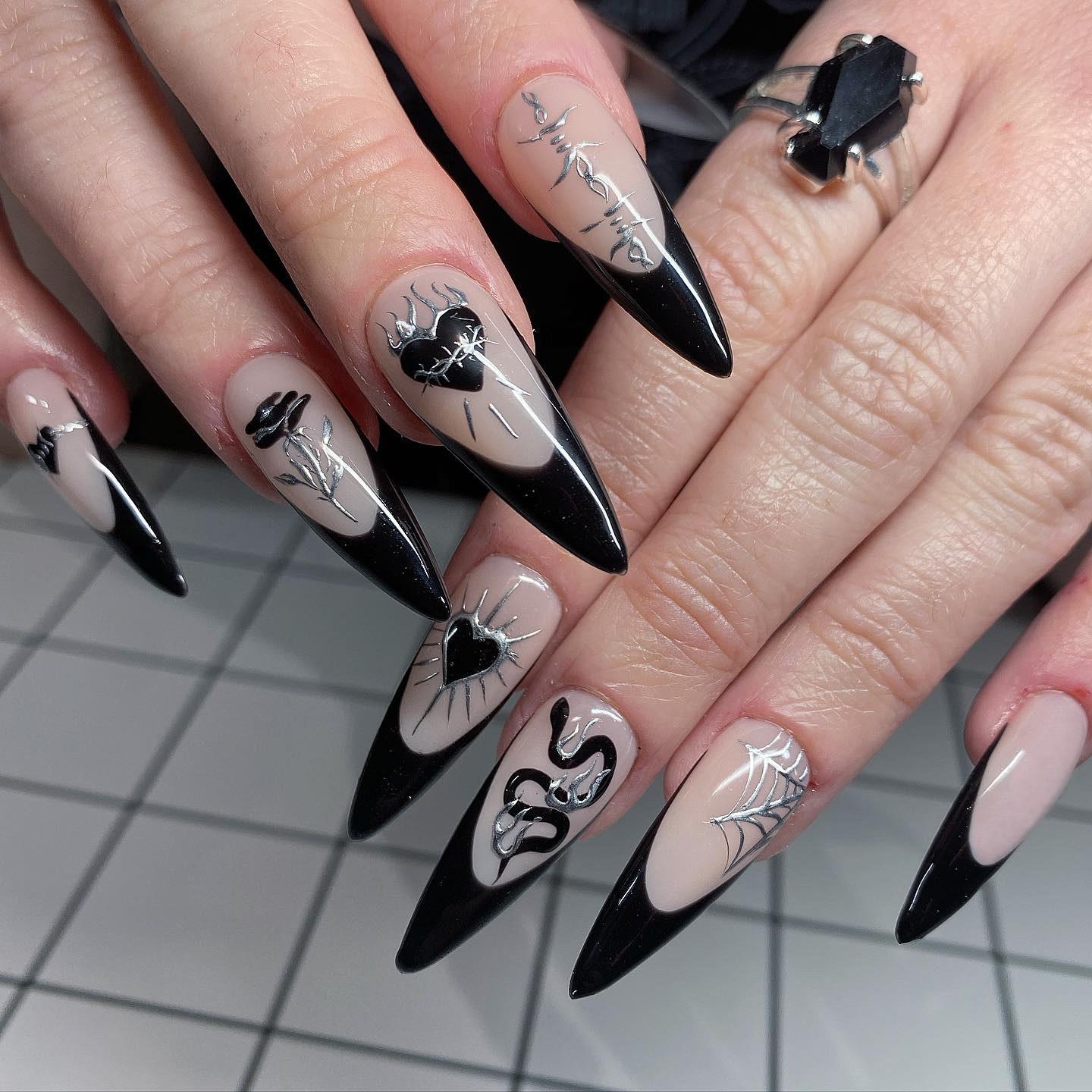 Hot Selling Black Heart Stiletto Nails with Silver Rose & Flame Snake Art Stickers