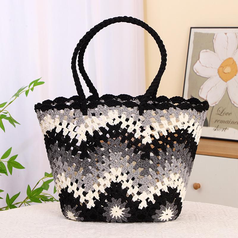 

Colorful Single Shoulder Crochet Handbag with Floral Design 50cm x 30cm x 17cm чорний/сірий