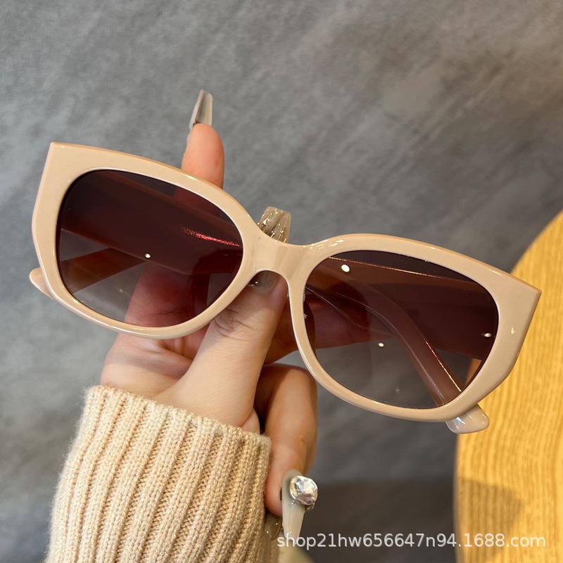 Korean Cat Eye Large Frame Sunglasses - Trendy, Slimming, High-End Outdoor Sun Protection