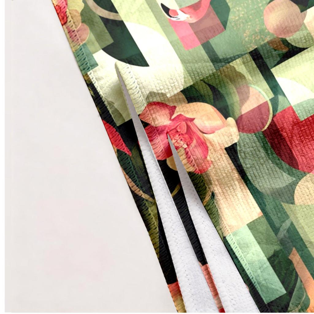 Modernes geometrisches Flamingo-Mikrofaser-Strandtuch aus Polyester ist hochsaugfähig, geeignet für Schwimm- und Strandausflüge.